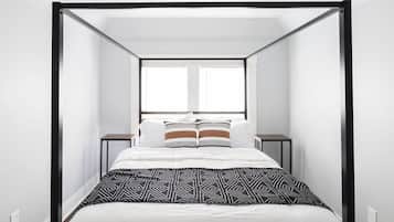 5 chambres, bureau, fer et planche Ă repasser, lit parapluie