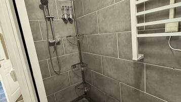 Handdoeken, zeep, shampoo, toiletpapier