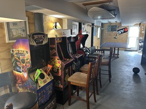 Spielezimmer