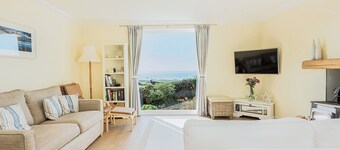 High Auchenlarie Cottage
