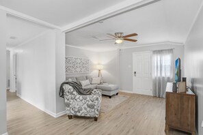 Smart-TV, Videospiele, Bücher