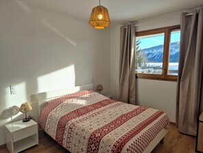 2 bedrooms, travel cot, WiFi - Spacieux appartement au pied des pistes (La feclaz)