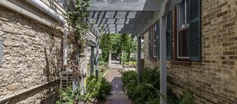 Delafield Darling • King Suite + Bonus Queen • Downtown & Dreamy