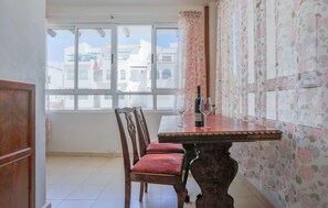 Dining - Gorgeous apartment in Torrevieja (Torrevieja)