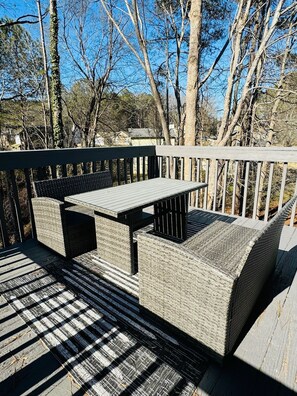 屋外ダイニングエリア