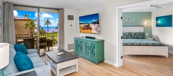 Deluxe Oceanside Resort Vistas