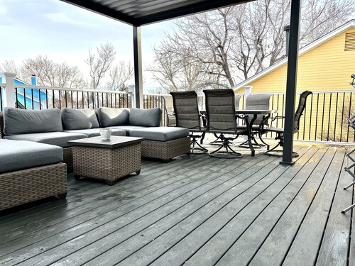 Spotless, Family-Friendly Gem! Hot Tub, Steam Shower, Playground & Gym