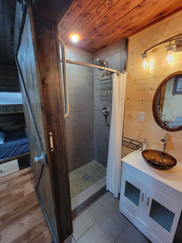 Shower, towels, soap, shampoo