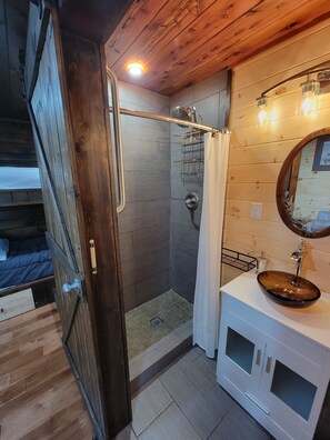 Shower, towels, soap, shampoo