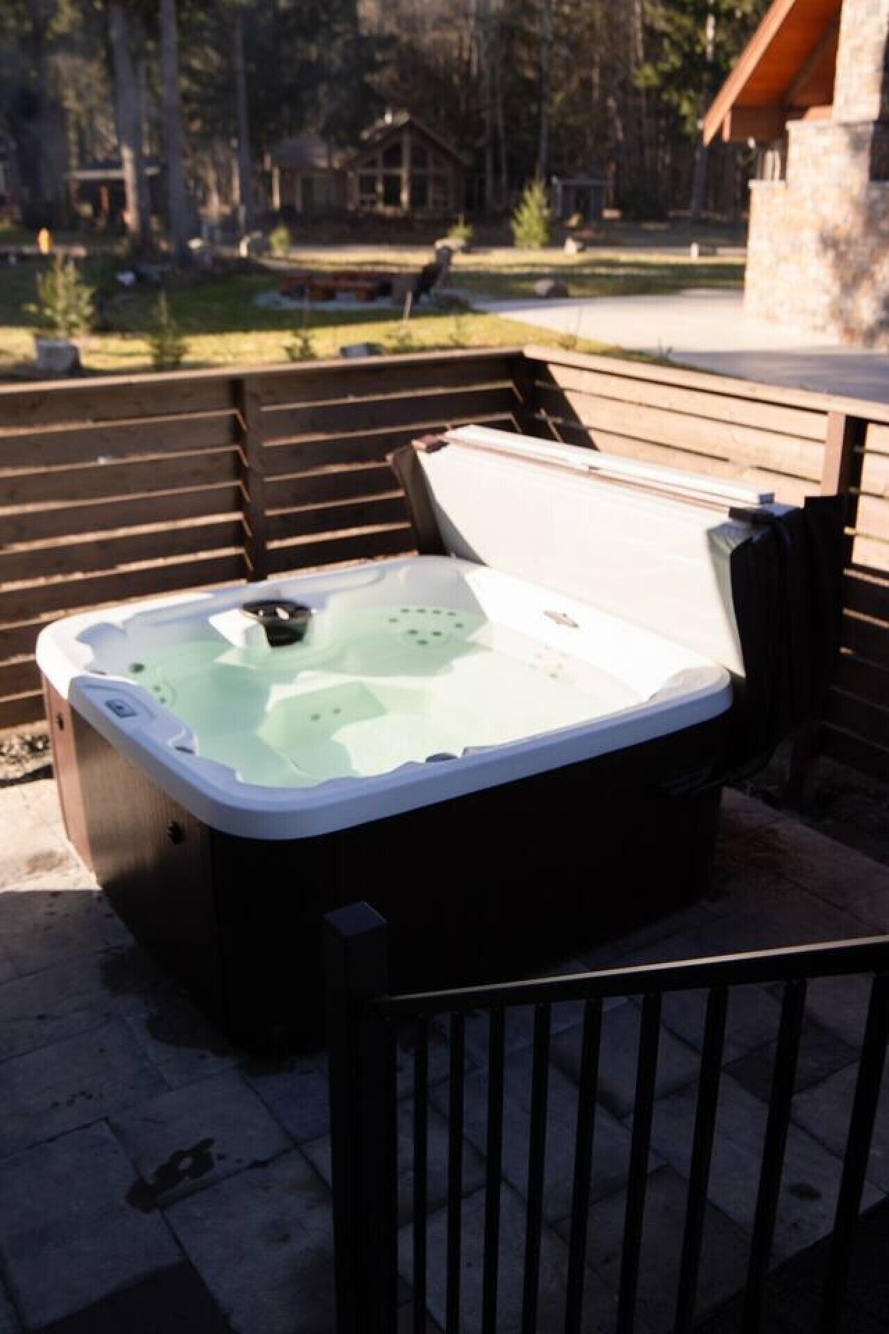 Bañera de hidromasaje exterior