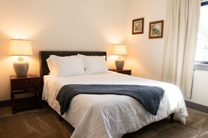 3 bedrooms, in-room safe, free WiFi, bed sheets