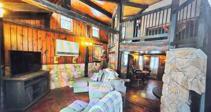 Mystical Pines Hideaway: A One-of-a-Kind Cabin Escape: Trails, Hiking, Biking