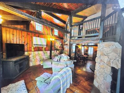 Mystical Pines Hideaway: A One-of-a-Kind Cabin Escape: Trails, Hiking, Biking