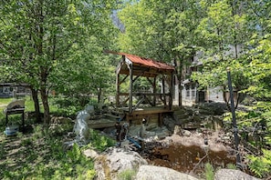 Property grounds - Mystical Pines Hideaway: A One-of-a-Kind Cabin Escape: Trails, Hiking, Biking (Canaan)