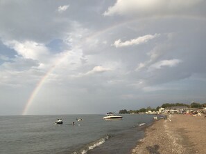 Solstolar och strandhanddukar