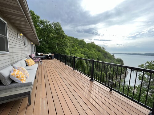 Modern Ozarks Getaway