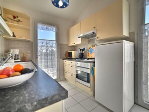 Refrigerador, microondas, horno, lavavajillas