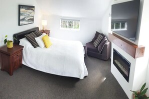 2 bedrooms, iron/ironing board, travel crib, WiFi - Abbeygate Cottage (Auckland)