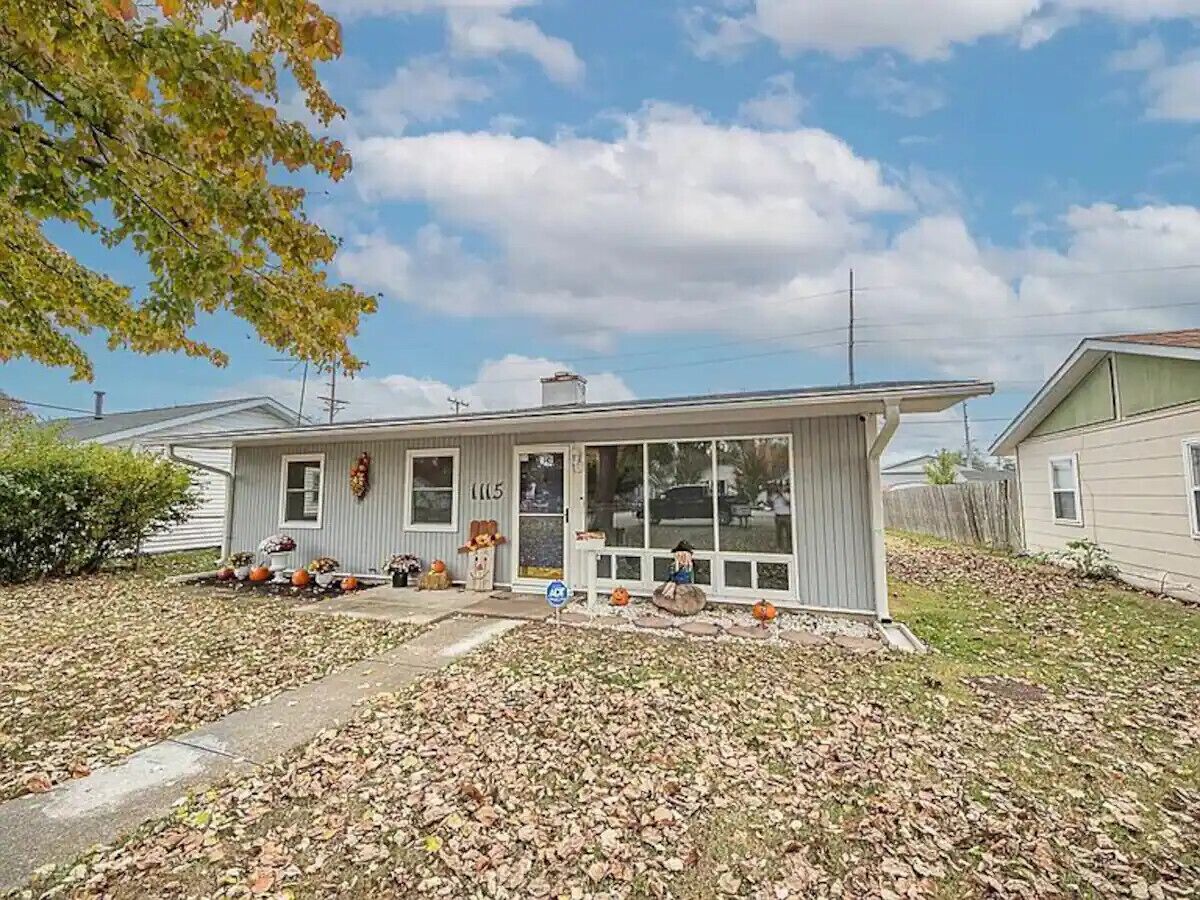 Lil' Grand - 3 bedroom , 1 full bathroom; Ready for your Columbus experience! 😎