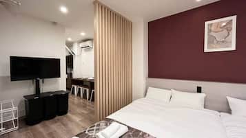 4F | 2 bedrooms, free WiFi