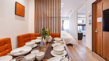 2F | In-room dining