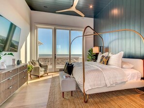 6 bedrooms, iron/ironing board, WiFi, bed sheets