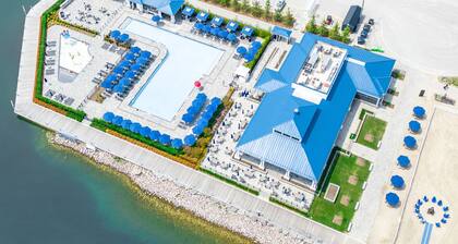 Luxurious Stay at Friday Harbour Resort Lake Simcoe