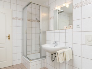 Bathroom - Eickhus Weisse Wohnung by Interhome (Zinnowitz)