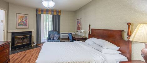 1 slaapkamer, een strijkplank/strijkijzer, gratis wifi, beddengoed