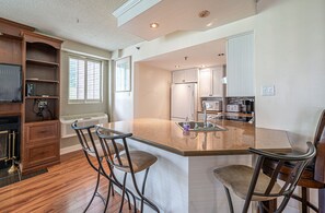 Fridge, oven, dishwasher, coffee/tea maker
