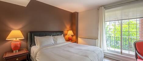 1 habitación, tabla de planchar con plancha, wifi gratis y ropa de cama