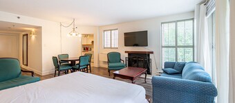 Studio avec cuisine très beau 04