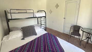 Basic Quadruple Room | Bed sheets