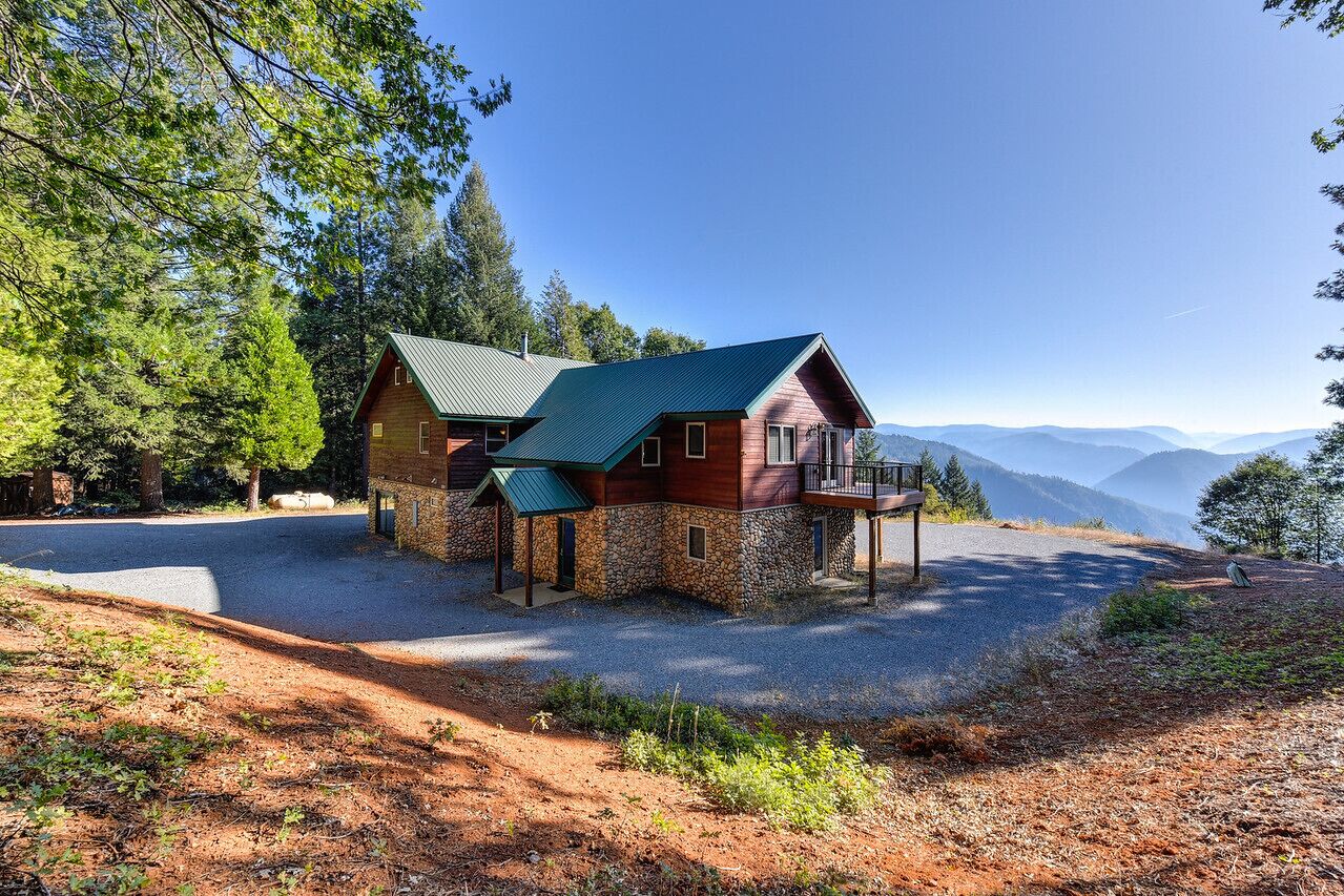 Ridgetop Sierra Retreat 