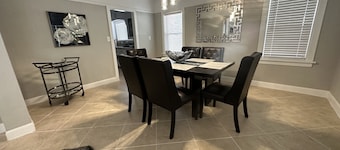 Insta-Worthy! Just Remodeled! Private Home! Luxurious & Brand New