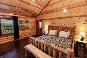 6 bedrooms, iron/ironing board, travel crib, free WiFi