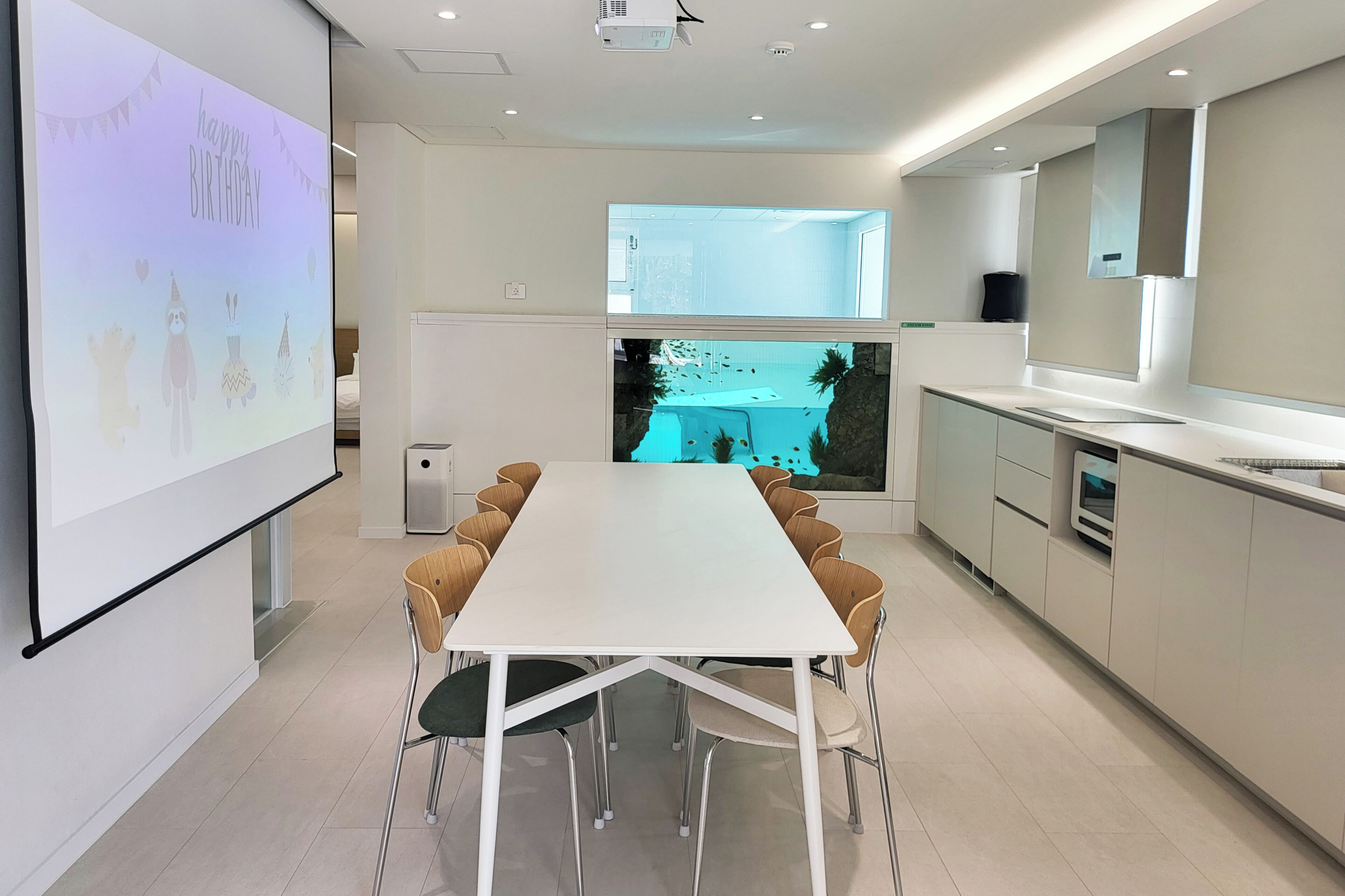 Family Apartment | Living area | Toys