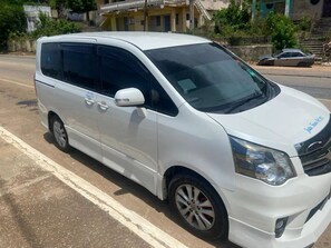 المنطقة المحيطة بالمنشأة