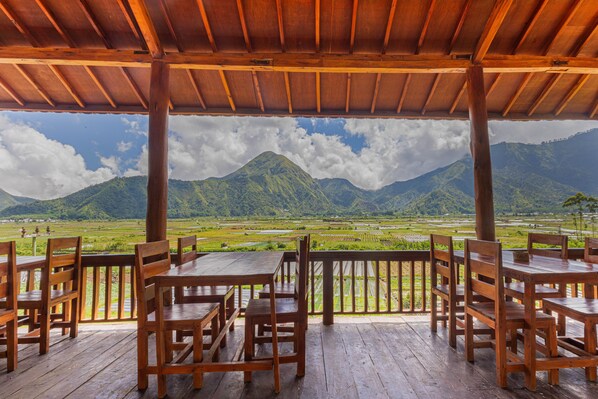 Restaurant - Teras Sawah Guest House Syariah (Sembalun Lawang)