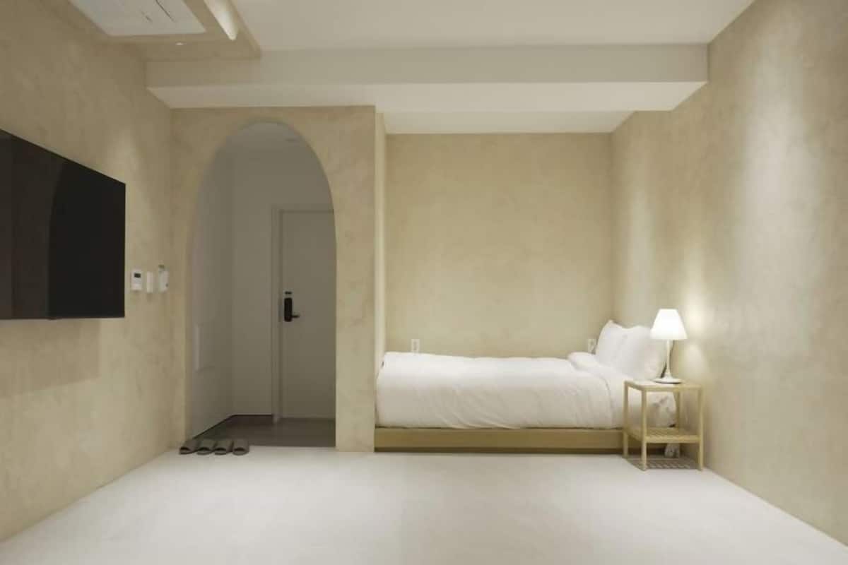 1 slaapkamer, geluiddichte muren, gratis wifi, beddengoed
