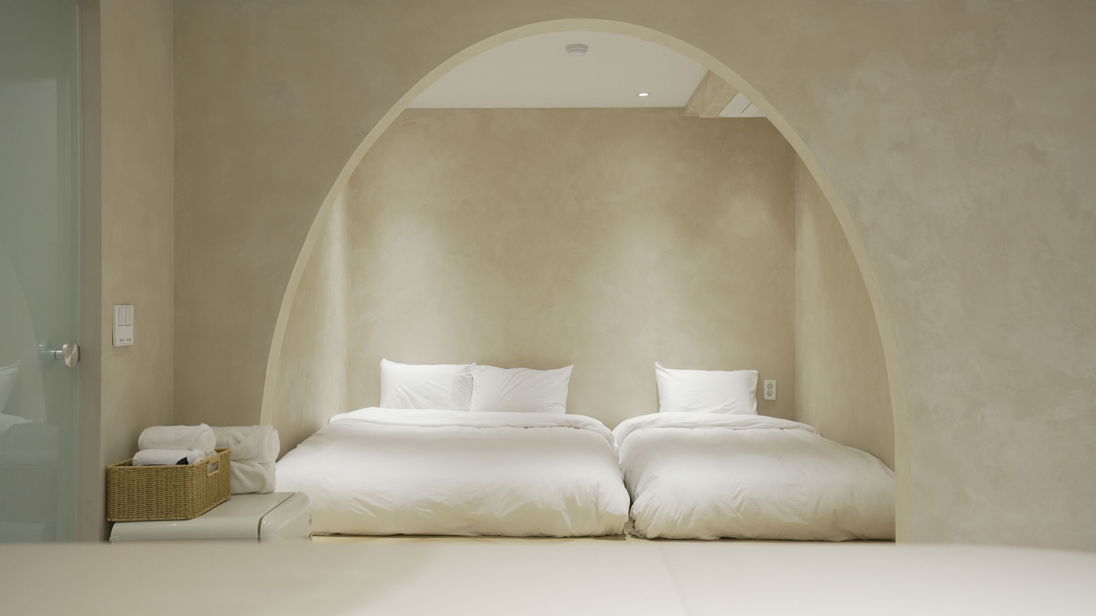 STAY A (301) Jacuzzi 19 Ping | Soundproofing, free WiFi, bed sheets