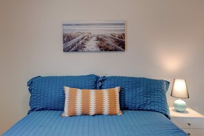 3 habitaciones, tabla de planchar con plancha, wifi y ropa de cama
