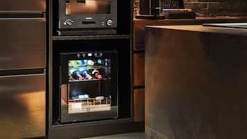 Shared kitchen facilities | Fridge, microwave, stovetop, espresso maker