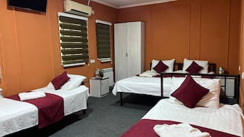 Economy Quadruple Room | Free WiFi, bed sheets