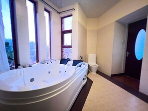 Dusche, Handtücher, Seife, Toilettenpapier