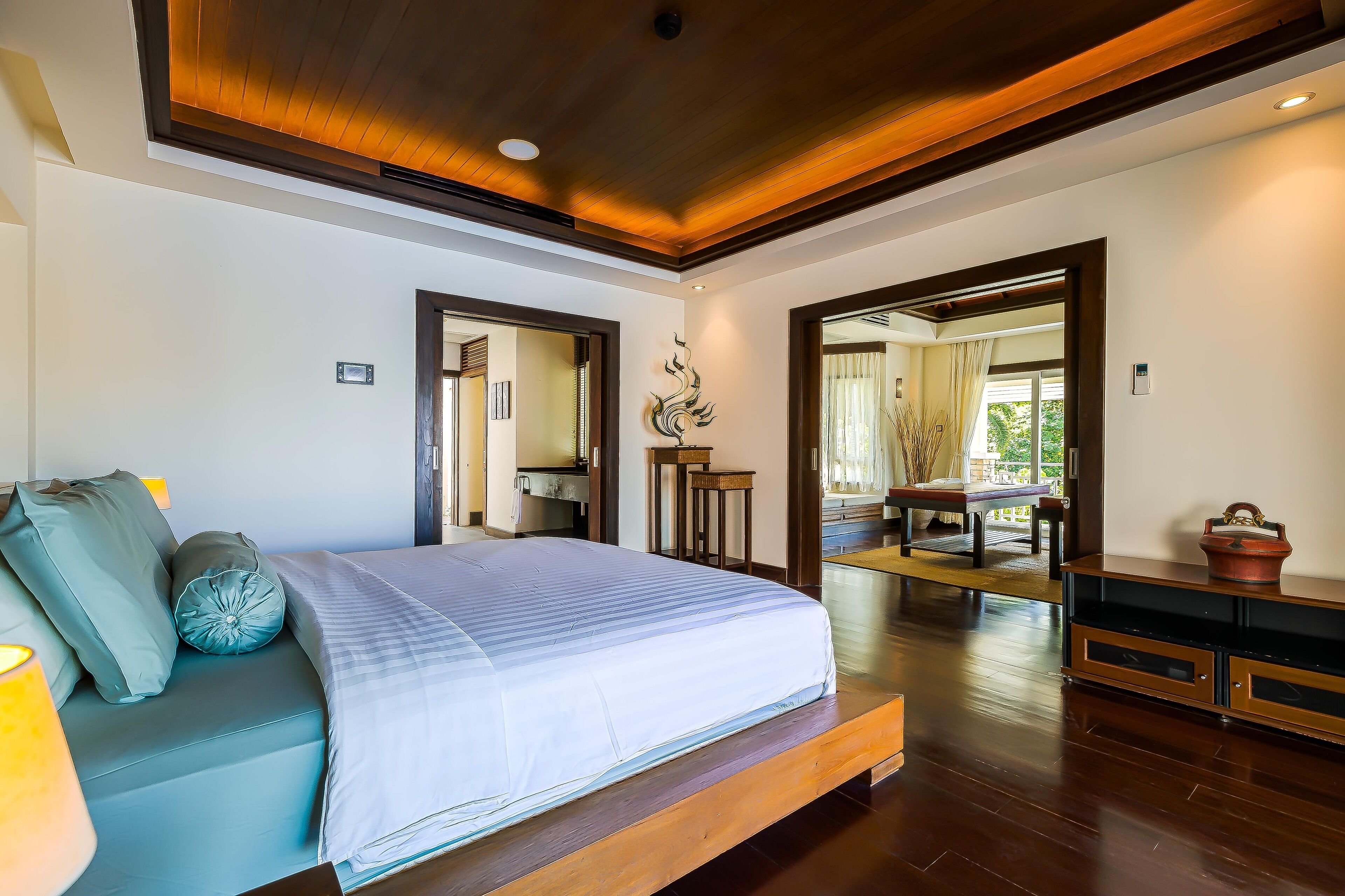 Villa Exclusive | 7 chambres, bureau, fer et planche à repasser, Wi-Fi gratuit
