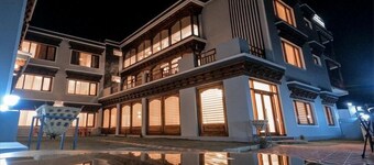 Crown Himalaya Hotel