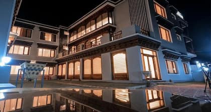 Crown Himalaya Hotel