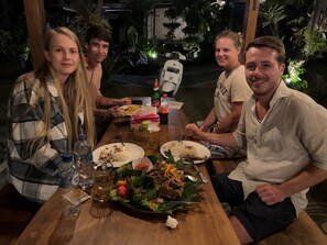 Restaurant - Desa Hostel (Munduk)