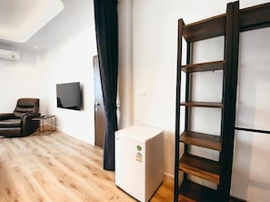 Interior - Play Poshtel & Cafe (Krabi)